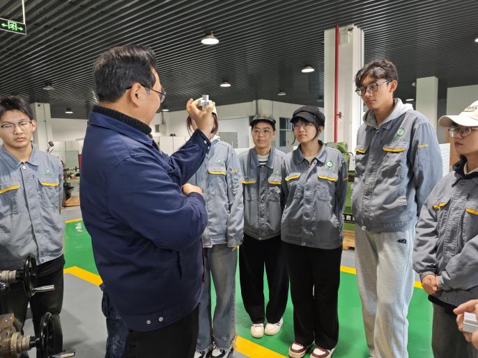 124d3bb69d248e5ad9788b5b5f7c442