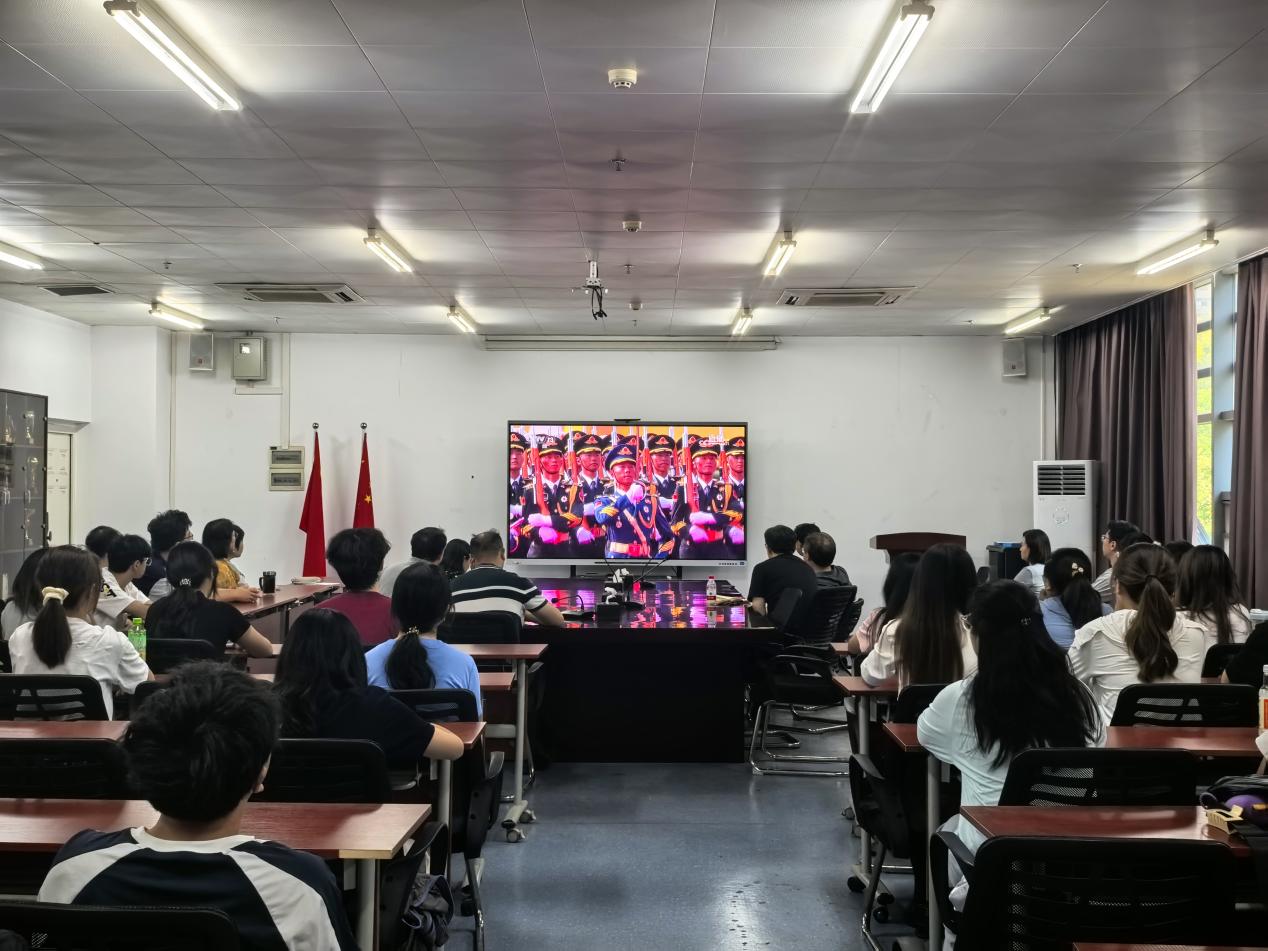 3de063af867b6cd0387d8b6f3e216b42_origin(1)