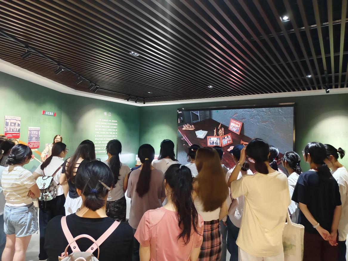 fe5de8bc98043c5afd7686199f7f077c_compress(1)